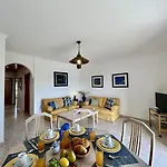 Διαμέρισμα Elegant With Pool By Homing *