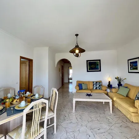Elegant With Pool By Homing Apartment Quarteira