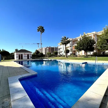 Elegant With Pool By Homing *