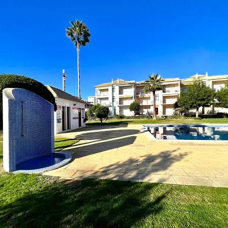 Apartment Elegant With Pool By Homing