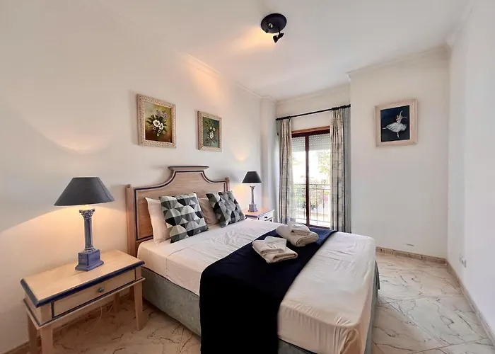 Elegant With Pool By Homing Apartment Quarteira