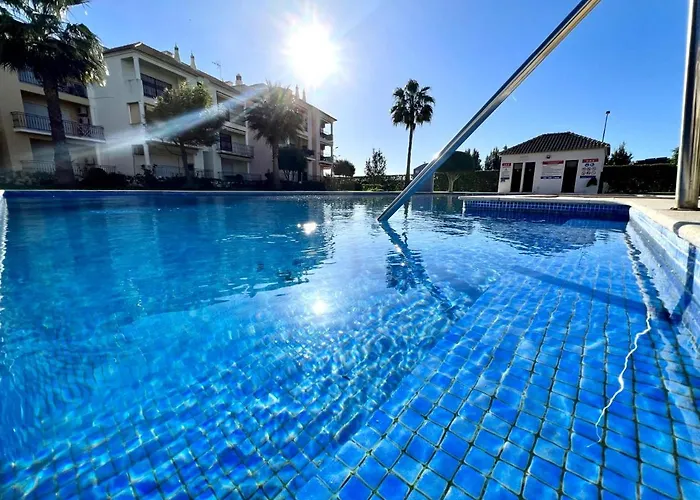 Elegant With Pool By Homing