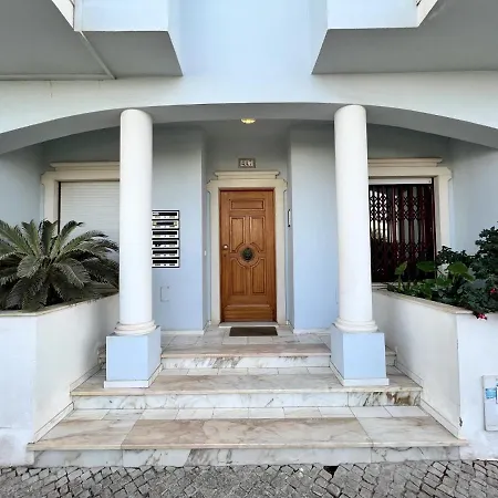 Appartement Elegant With Pool By Homing